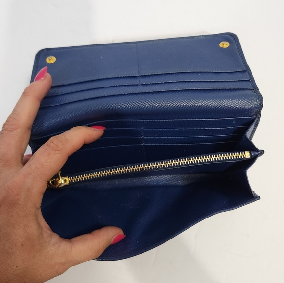 Prada Authentic saffiano leather blue continental wallet and key / card case - Picture 6 of 16
